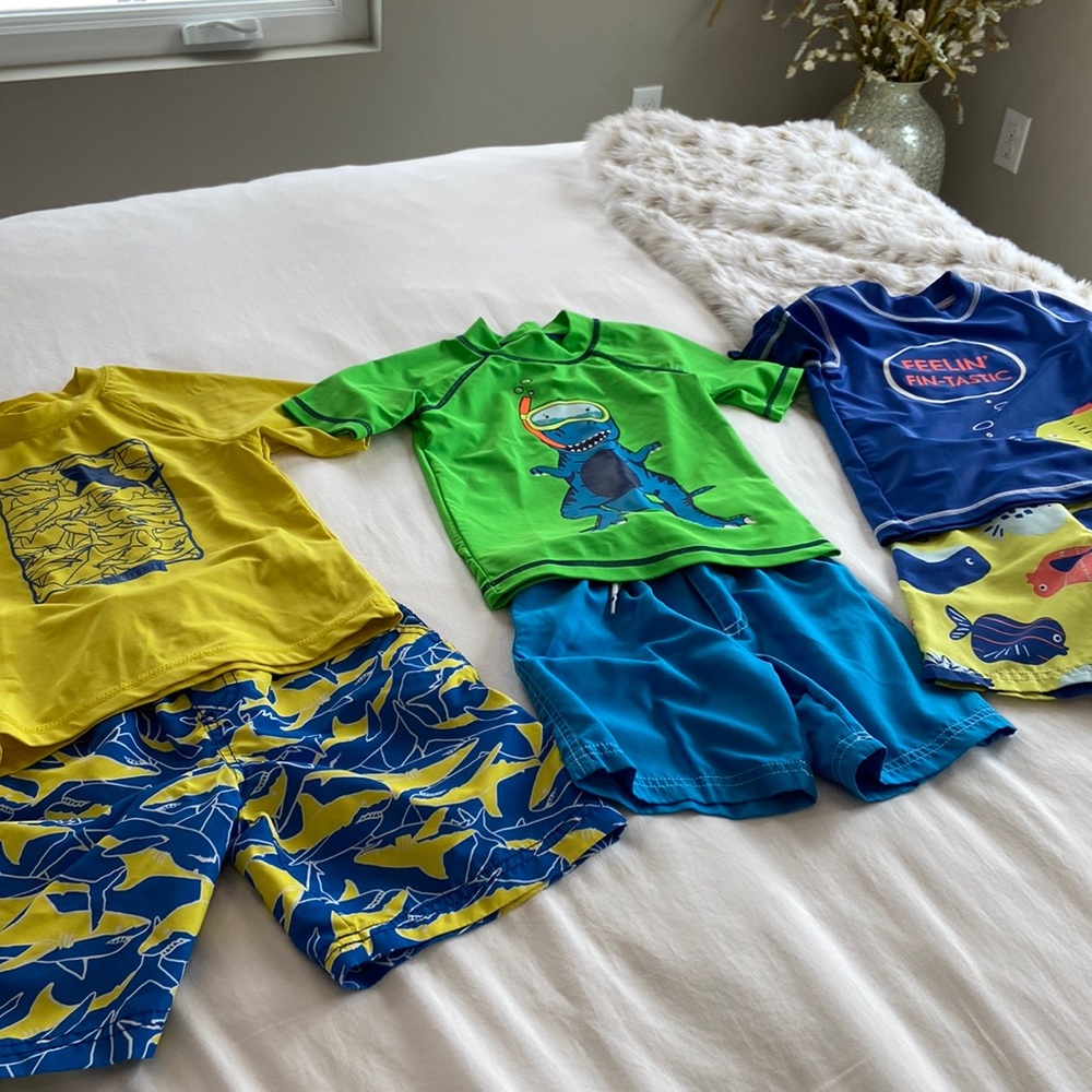 Boys 4T matching swim trunks with rash guard shirt x 3